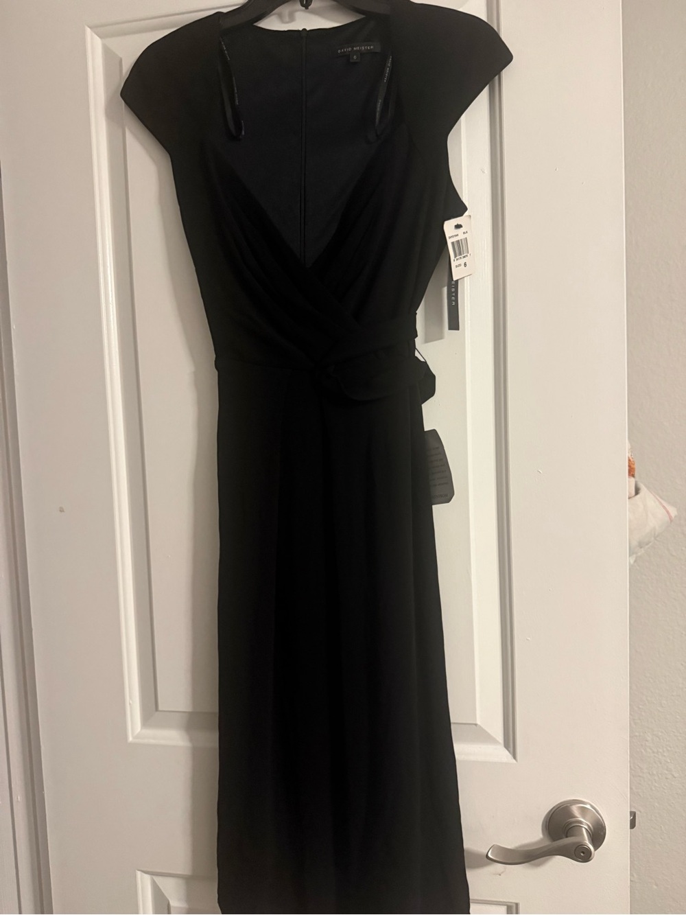 David Meister Black Cap-Sleeve Midi Dress